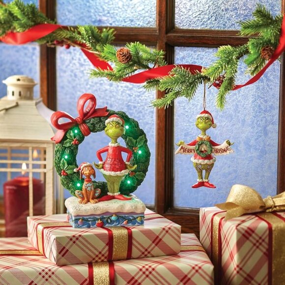 Dr. Seuss Grinch by Jim Shore Grinch and Max Standing by Wreath Lit Figurine NIB - Picture 7 of 7